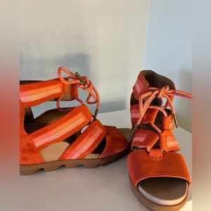 Sorel Joanie II lace up wedge